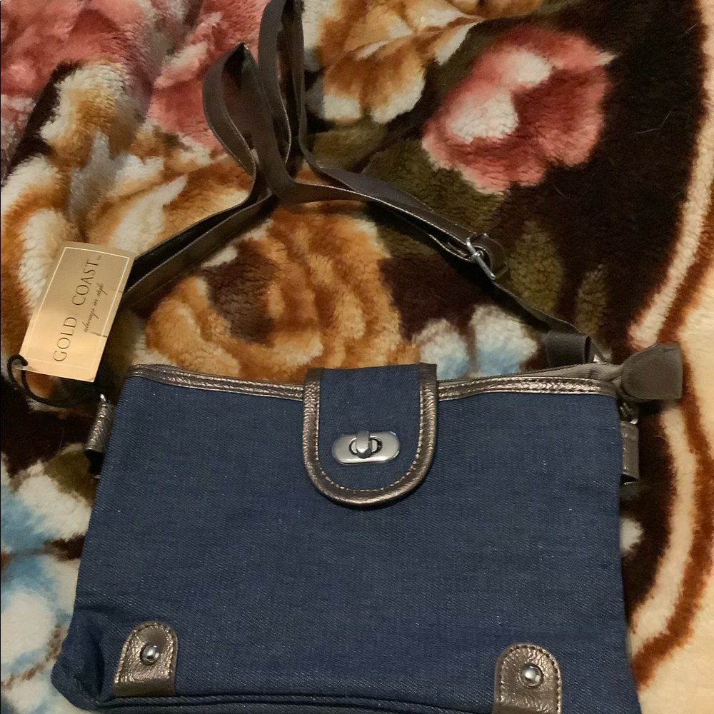 Crossbody purse